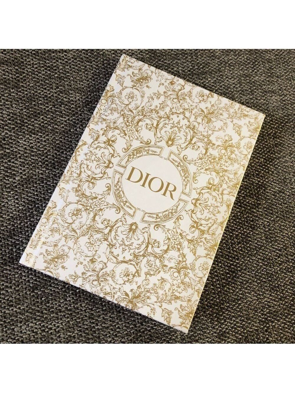CHRISTIAN Dior Premium Notebook Christmas Holiday 2023 White Golden Authentic - Picture 4 of 16